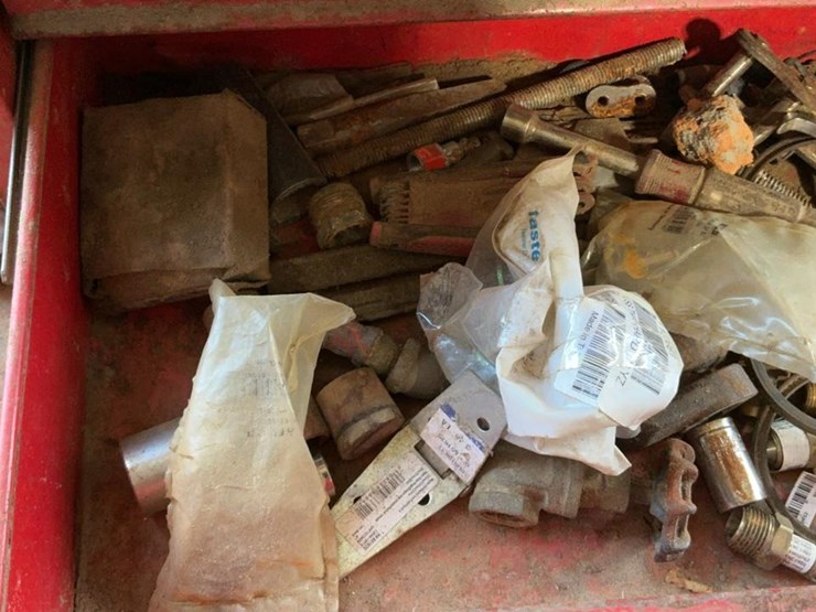 #148-•-steel-workbench-and-contents-image-16