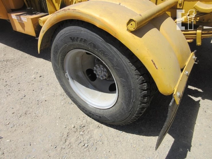 2001-gmc-3500-image-17