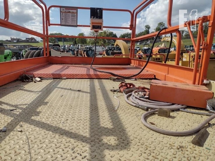 1999-jlg-33rts-image-10