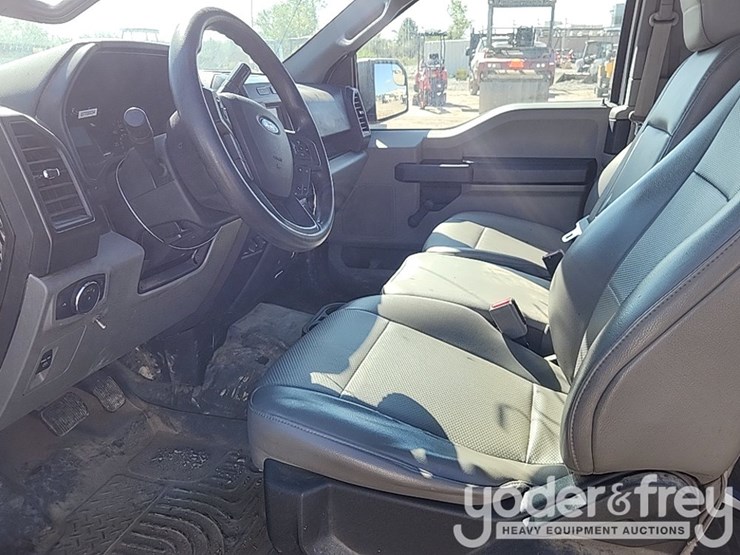 2017-ford-f150-image-28