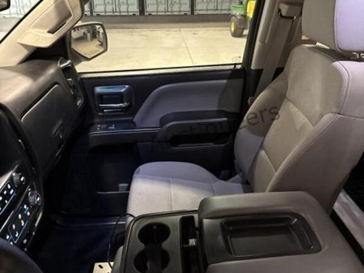 2015-chevrolet-silverado-1500-image-22