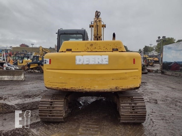 2006-deere-120c-image-4