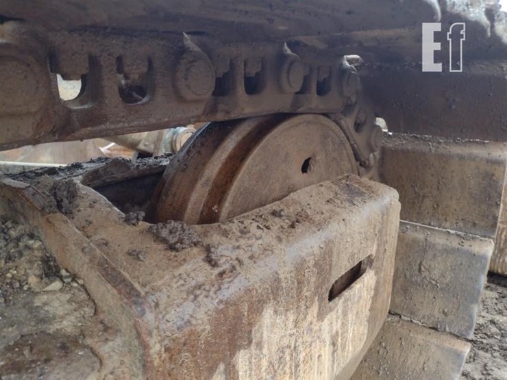 2006-deere-120c-image-41
