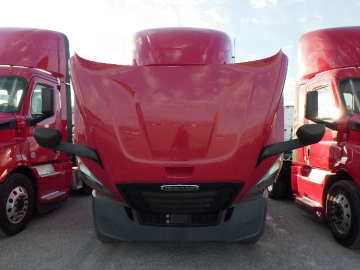 2019-freightliner-cascadia-116-image-15