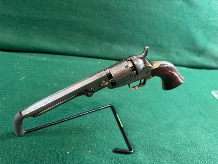 colt-1851-navy-.36-cal-revolver-image-11