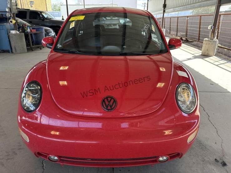 2003-volkswagen-beetle-sdn-image-3