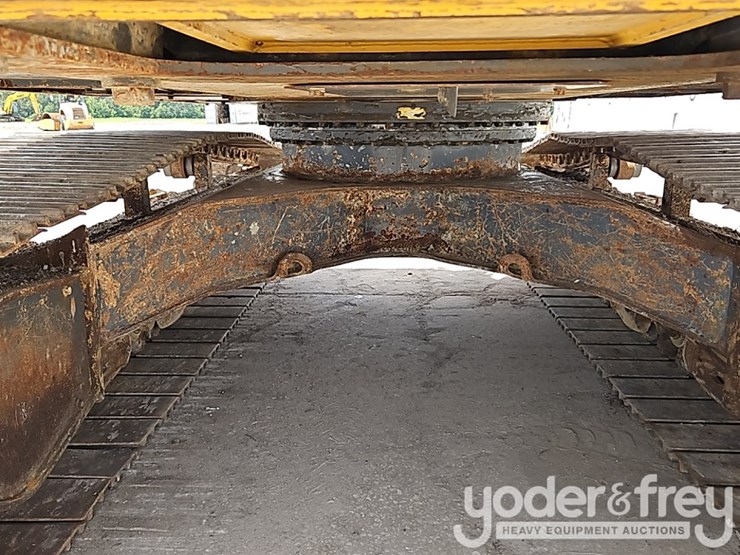 2015-kobelco-sk210-lc-9-image-28