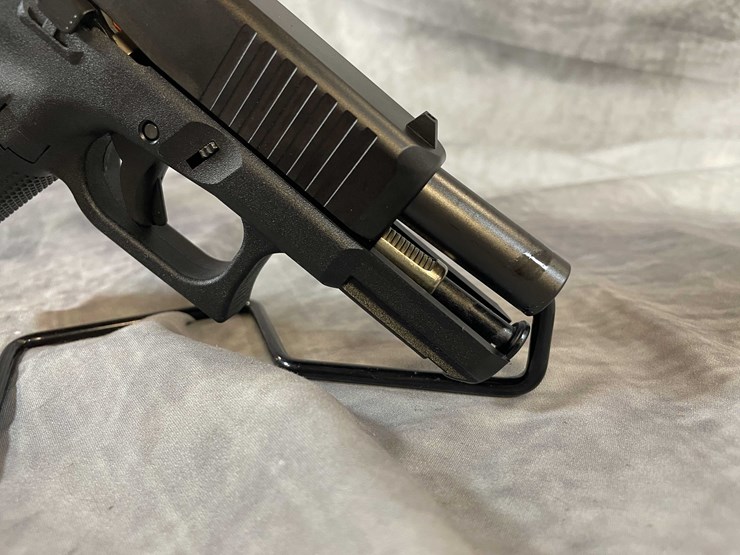 #4777-•-glock-19-gen-5-9mm-luger-pistol,-sn:-cesf245-image-13