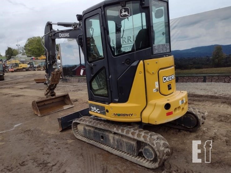 2019-deere-35g-image-52