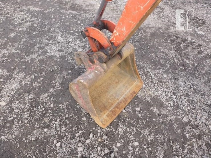 2016-kubota-k008-3-image-11