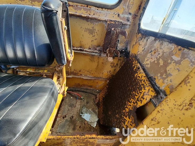 caterpillar-16g-image-52