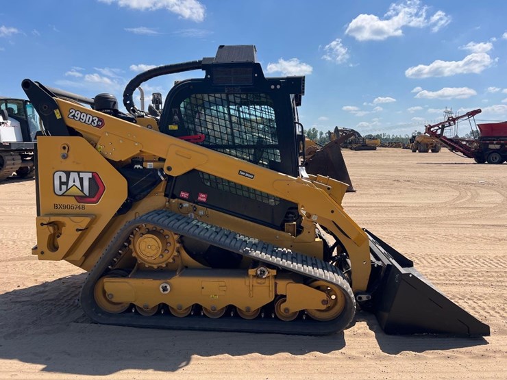 2023-caterpillar-299d3-xe-image-5
