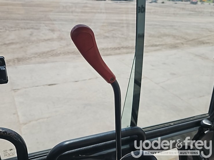 2015-kobelco-sk210-lc-9-image-40