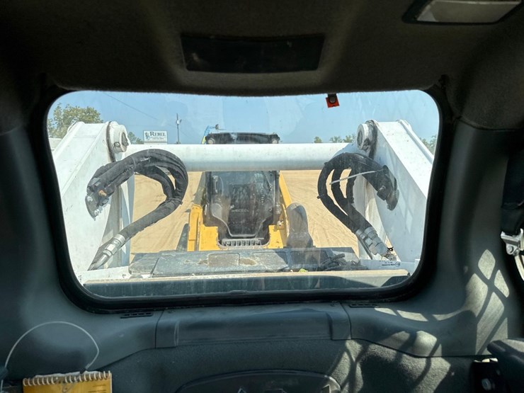 2019-bobcat-s770-image-30