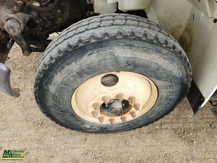 2007-international-durastar-4400-image-23