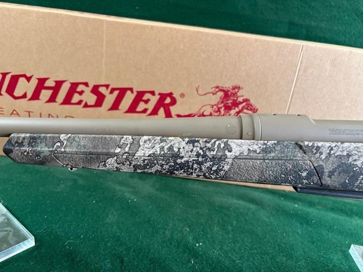 new-winchester-hunter-xpr-325wsm-rifle-image-13