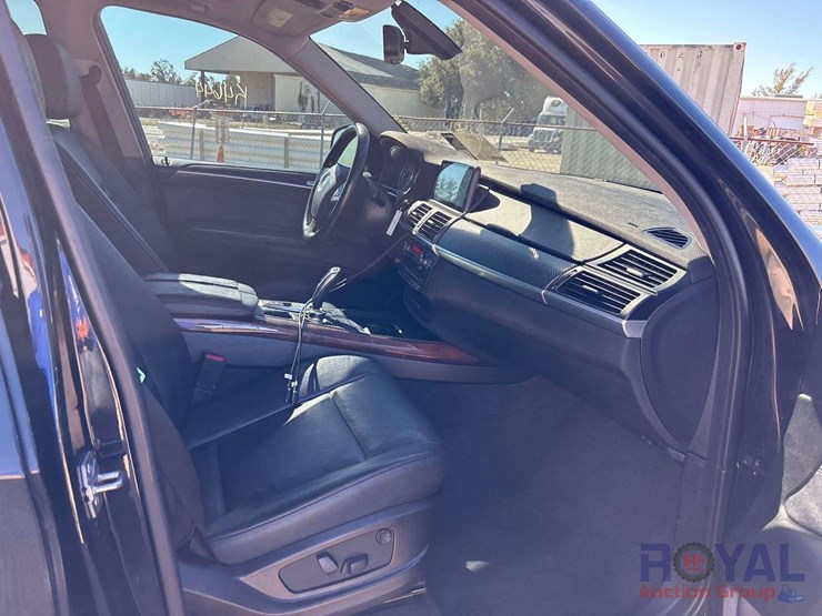 2013-bmw-x5-image-22