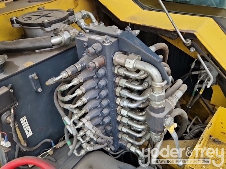2014-komatsu-pc80mr-3-image-38
