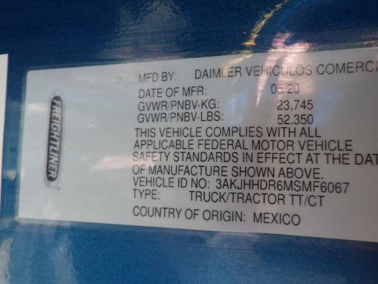 2021-freightliner-cascadia-126-image-11