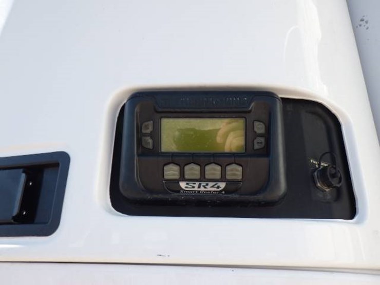2015-utility-3000r-image-19