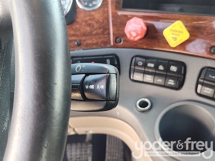 2017-freightliner-cascadia-image-22