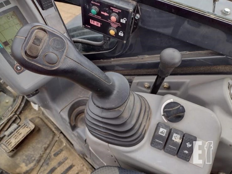 2019-deere-35g-image-9