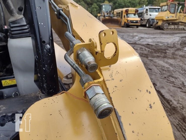2005-caterpillar-262b-image-15