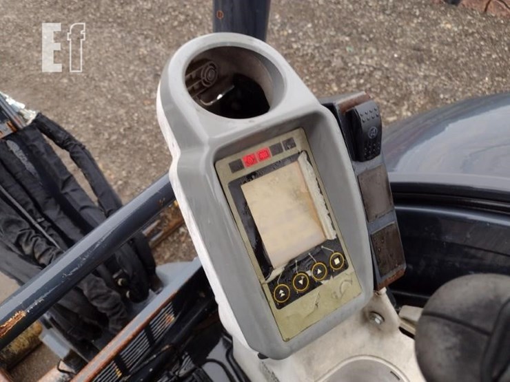 2015-deere-35g-image-8