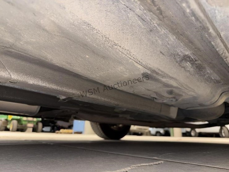 2012-nissan-altima-sdn-image-28