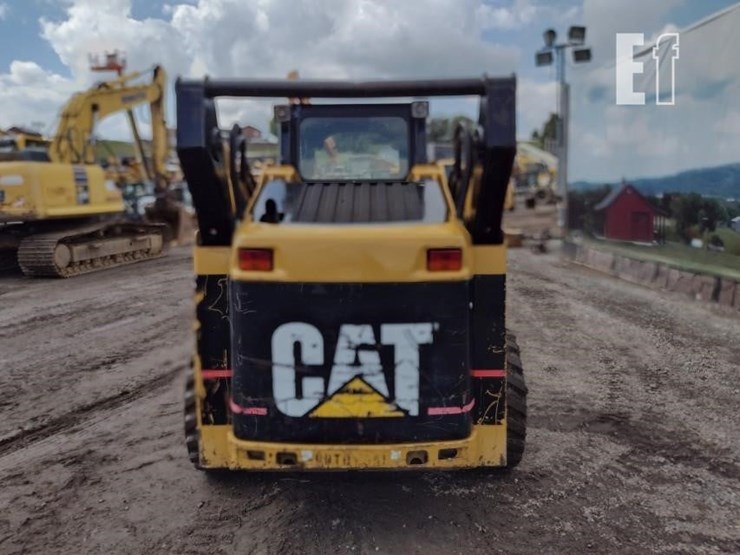 2005-caterpillar-262b-image-4