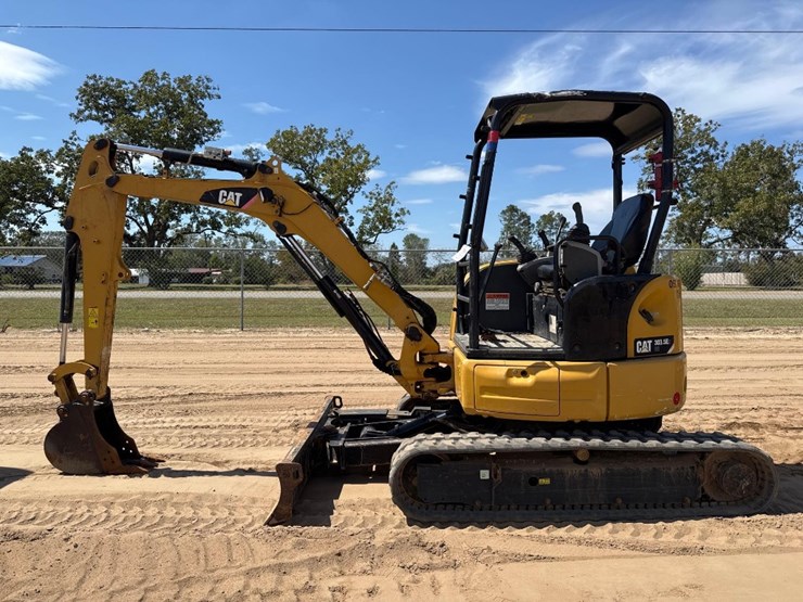 2019-caterpillar-303.5e2-cr-image-1