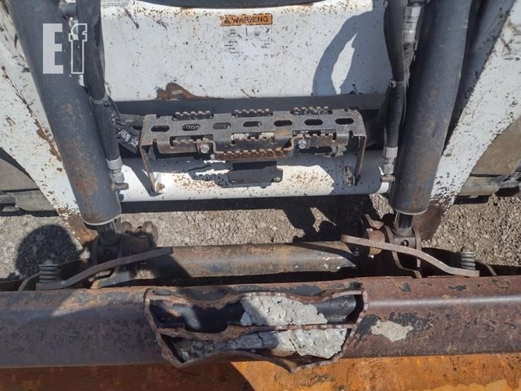 2020-bobcat-t590-image-15