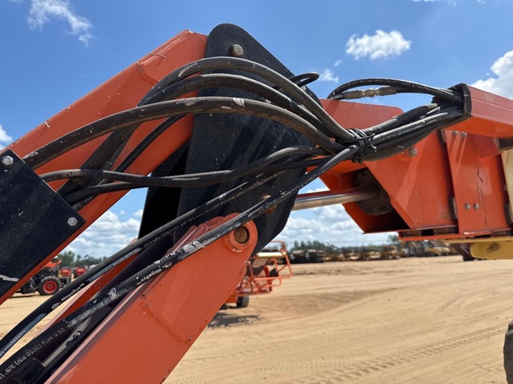 2005-jlg-660sj-image-21