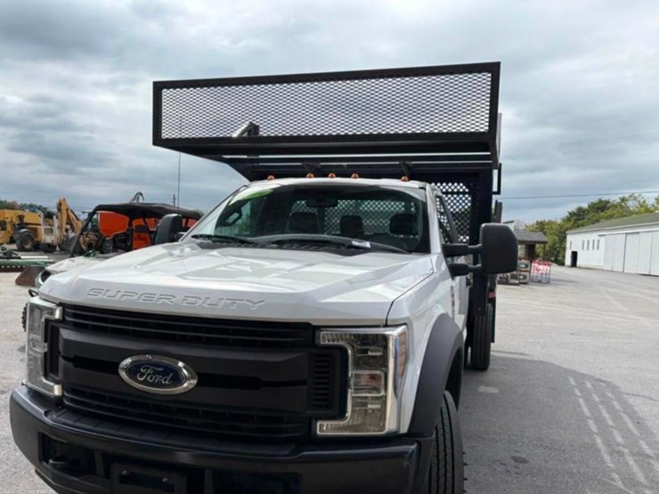 2019-ford-f450-image-3