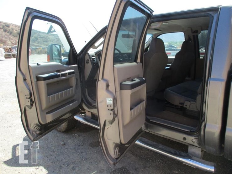 2010-ford-f250-image-12