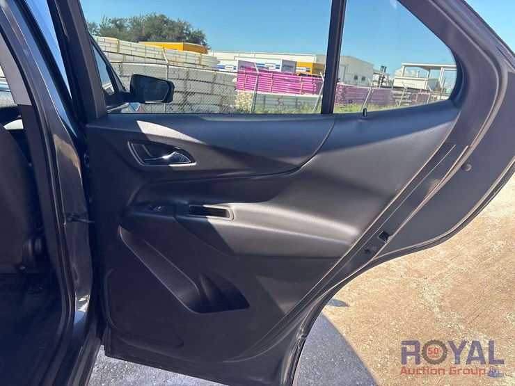 2018-chevrolet-equinox-image-21