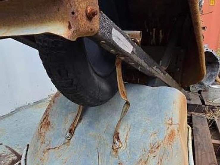 wheelbarrows-(x2)-image-2