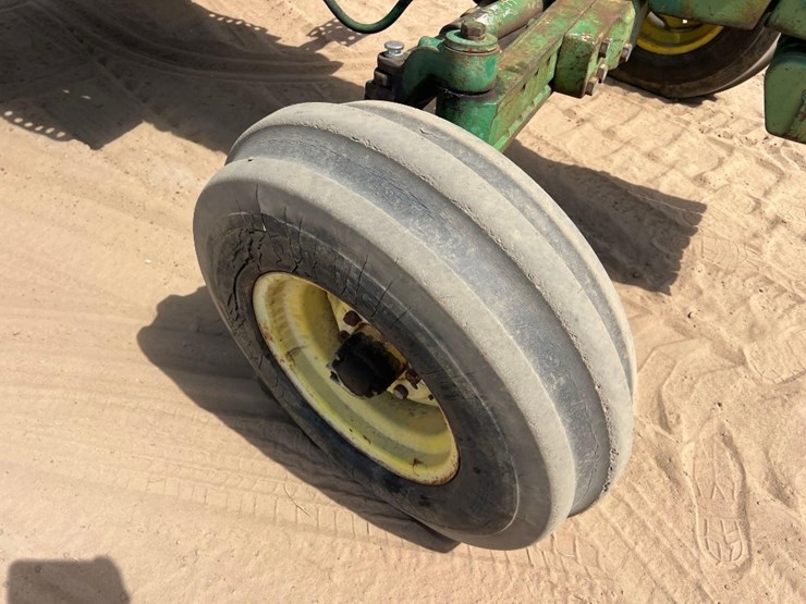 john-deere-2750-image-16