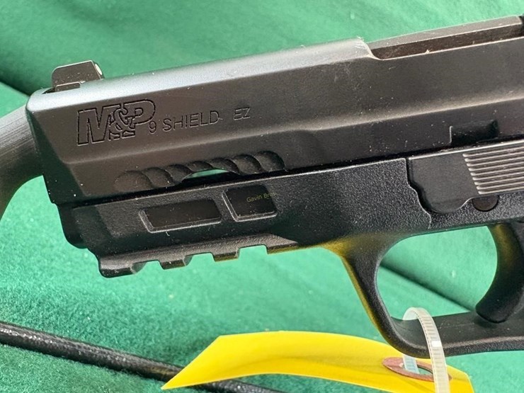 smith-&-wesson-m&p-shield-9mm-pistol-image-7