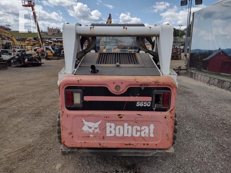 2012-bobcat-s650-image-4