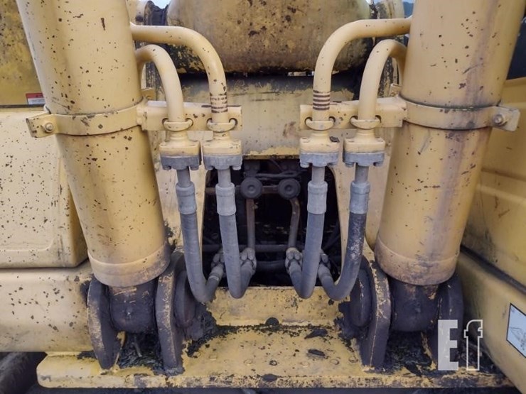 komatsu-pc220-lc-8-image-16