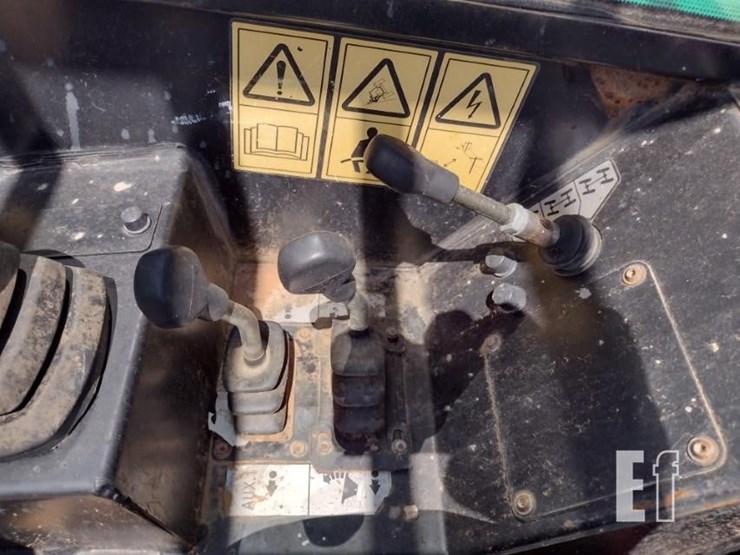 2017-jcb-510-42-image-10