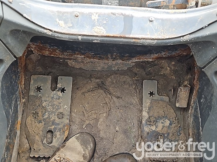 2021-bobcat-t76-image-26