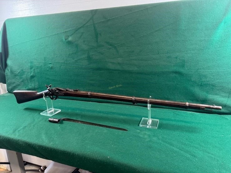us-springfield-mdl-1866-trapdoor-rifle-image-1