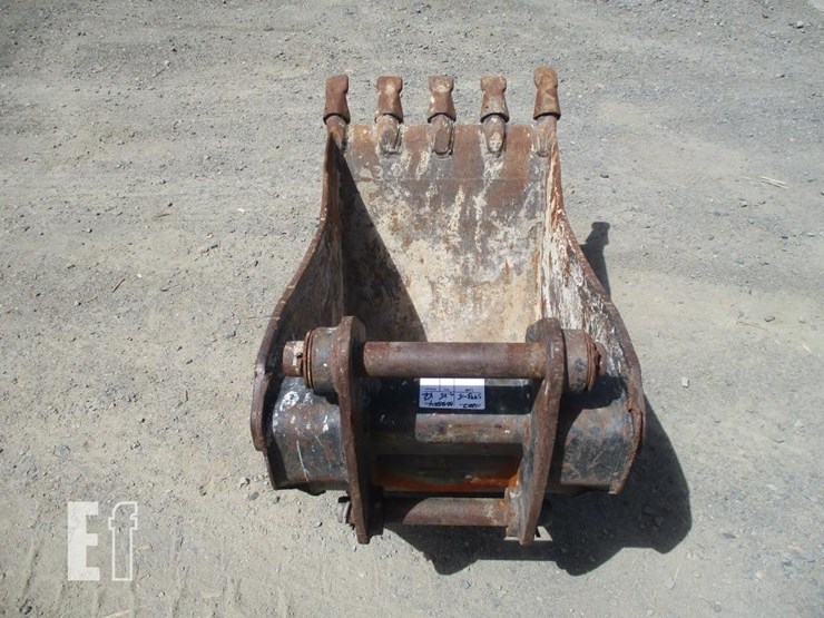 caterpillar-24-image-5