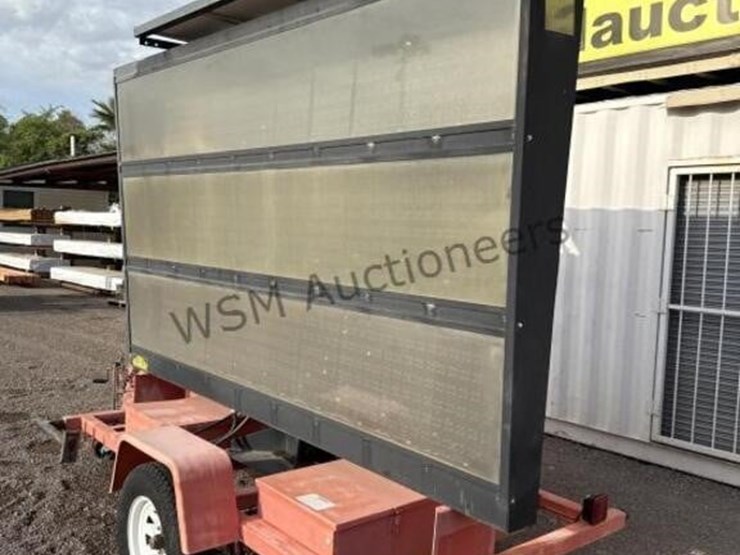 2007-national-signal-345-pcms-towable-message-boar-image-8