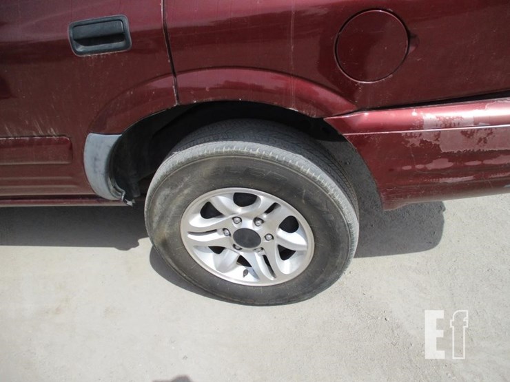 2002-isuzu-rodeo-image-13