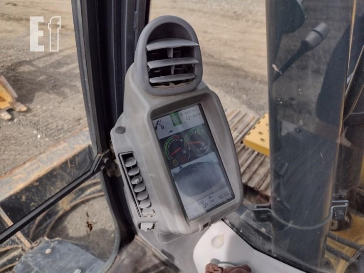 2017-deere-130g-image-7