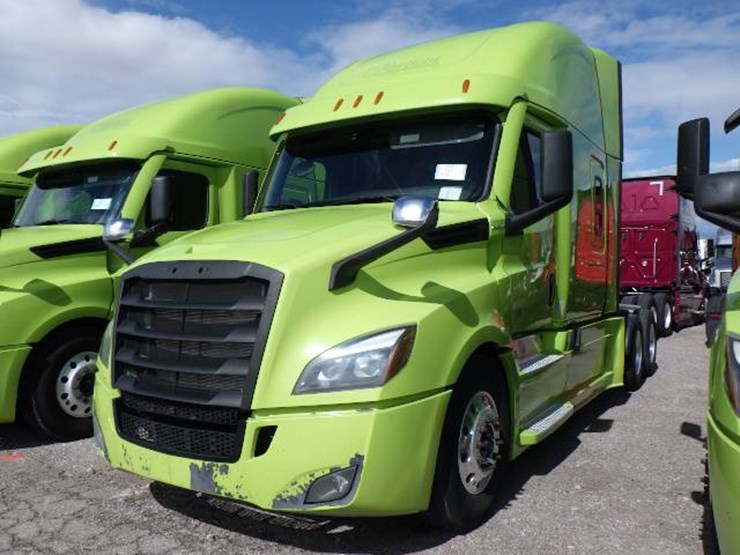 2023-freightliner-cascadia-126-image-1