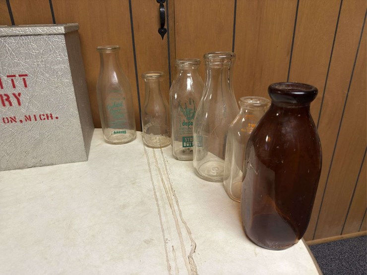 (11)-dairy-bottles-and-milk-cooler-image-6
